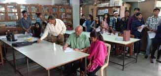 Library Photo KK Shah Jarodwala Maninagar Science College (KKSJMSC), Ahmedabad in Ahmedabad