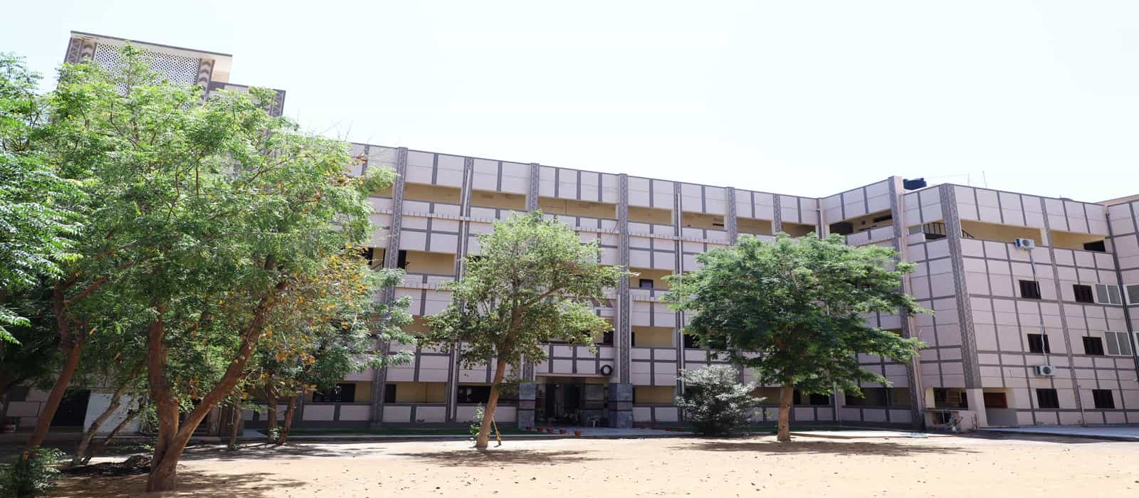 Campus SMT.Kamla Devi G.D. Mittal Mahila Mahavidyalaya, Sardarshahr in Churu