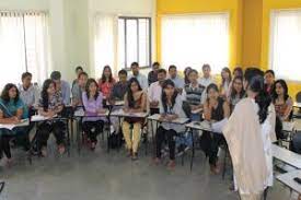 Classroom for Bharati Vidyapeeth University Center For Health Management Studies & Research (BVU-CHMSR), Pune in Pune